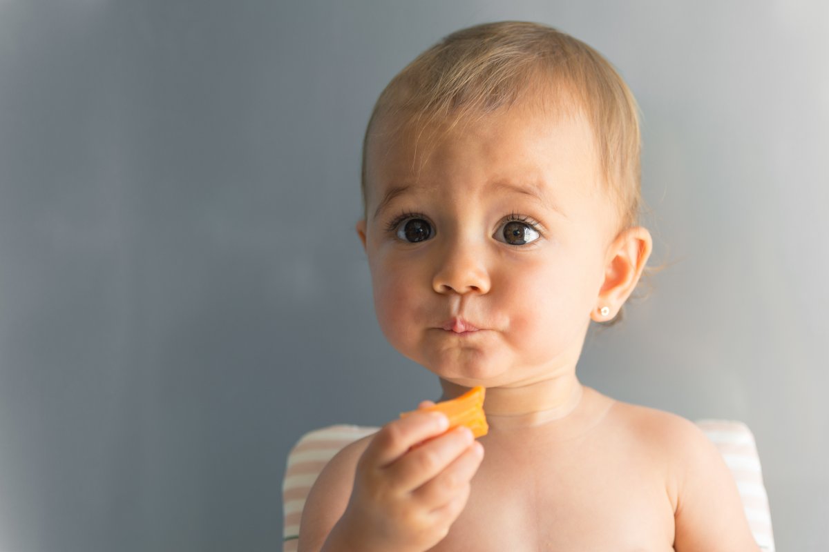 babyEatingCarrot